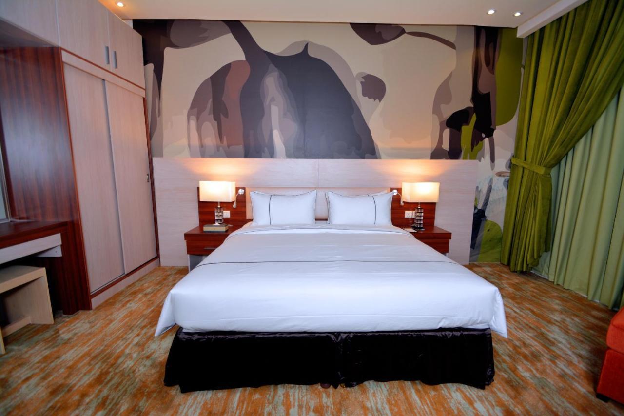 Thwary Hotel Suites Ριάντ Εξωτερικό φωτογραφία