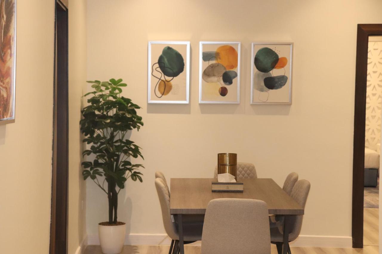 Thwary Hotel Suites Ριάντ Εξωτερικό φωτογραφία