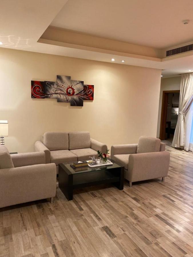 Thwary Hotel Suites Ριάντ Εξωτερικό φωτογραφία