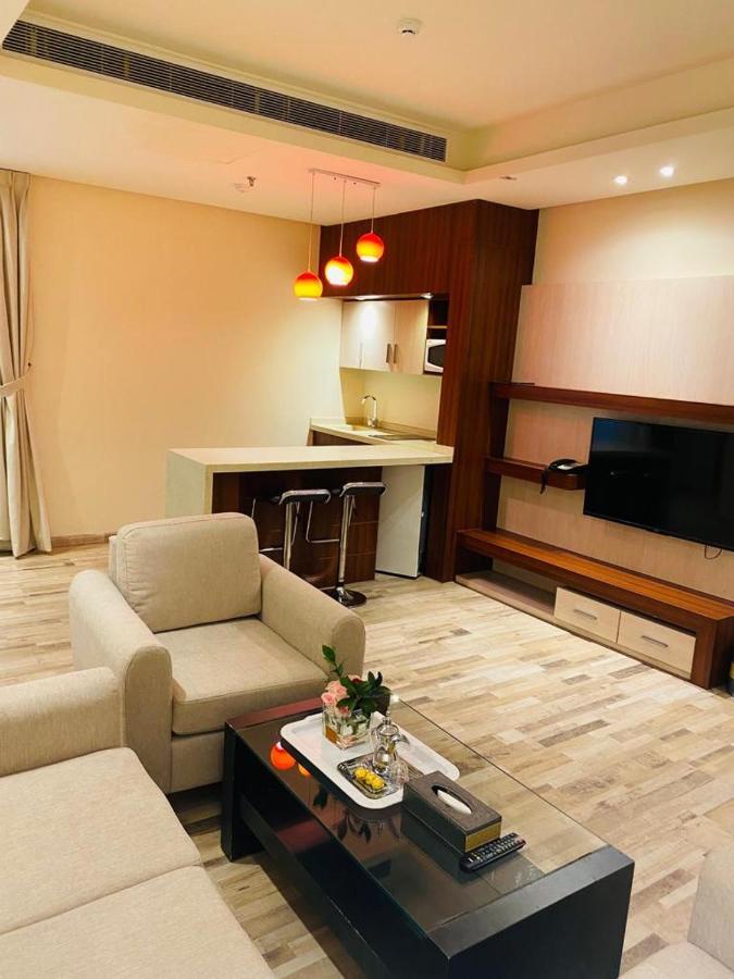 Thwary Hotel Suites Ριάντ Εξωτερικό φωτογραφία