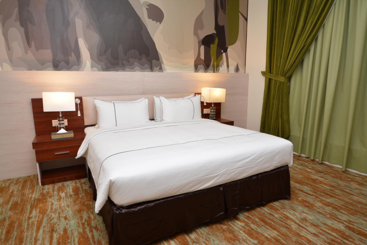 Thwary Hotel Suites Ριάντ Εξωτερικό φωτογραφία